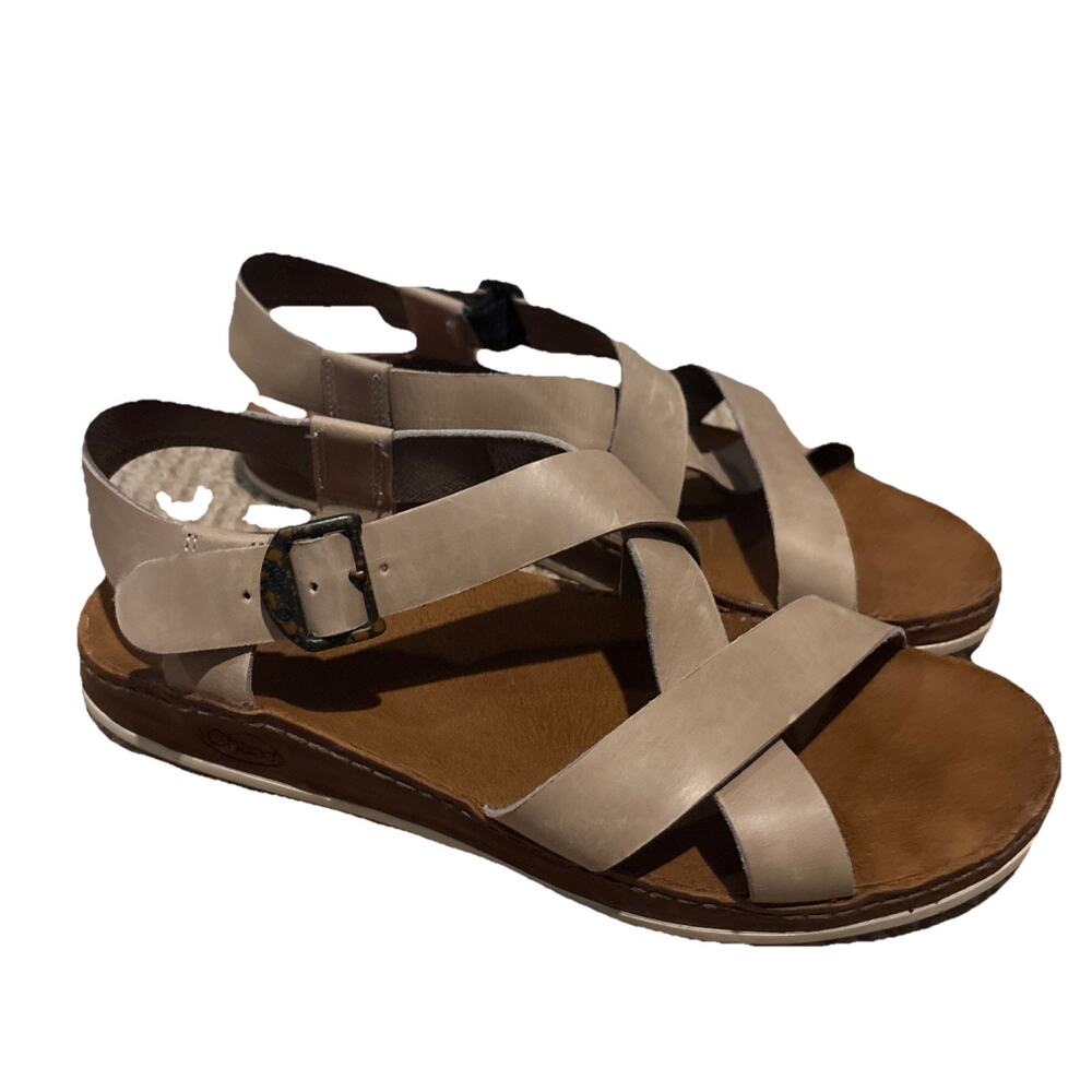 Chaco Women’s Sz 9 Wayfarer Tan Leather Criss Cross Buckle Strap Sandals J107352